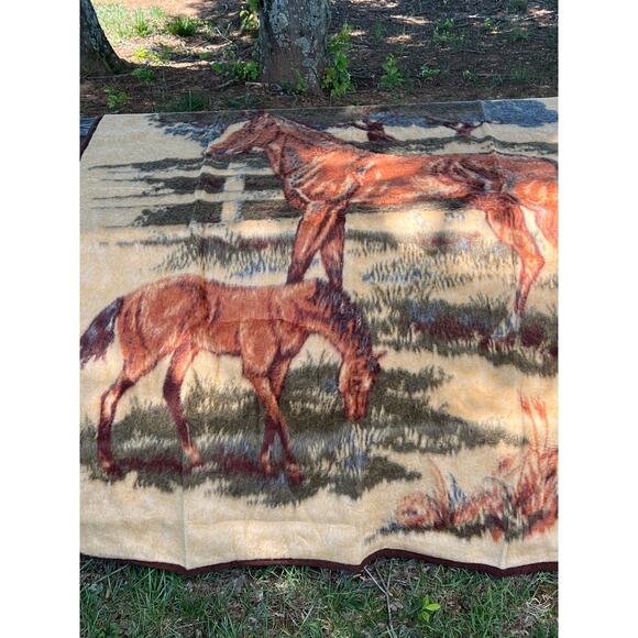 Vtg Horses Throw Blanket Furry North Star Thoroughbreds 60x80 Western Equestrian - Picture 2 of 10